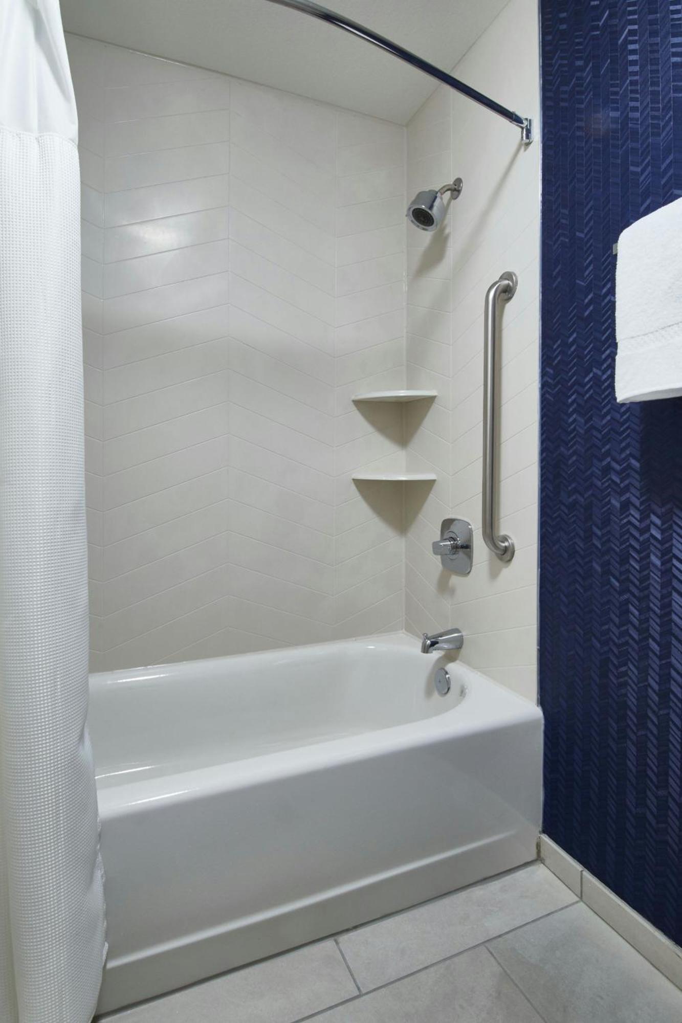 Fairfield Inn & Suites Detroit Livonia Dış mekan fotoğraf