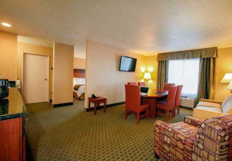 Fairfield Inn & Suites Detroit Livonia Oda fotoğraf