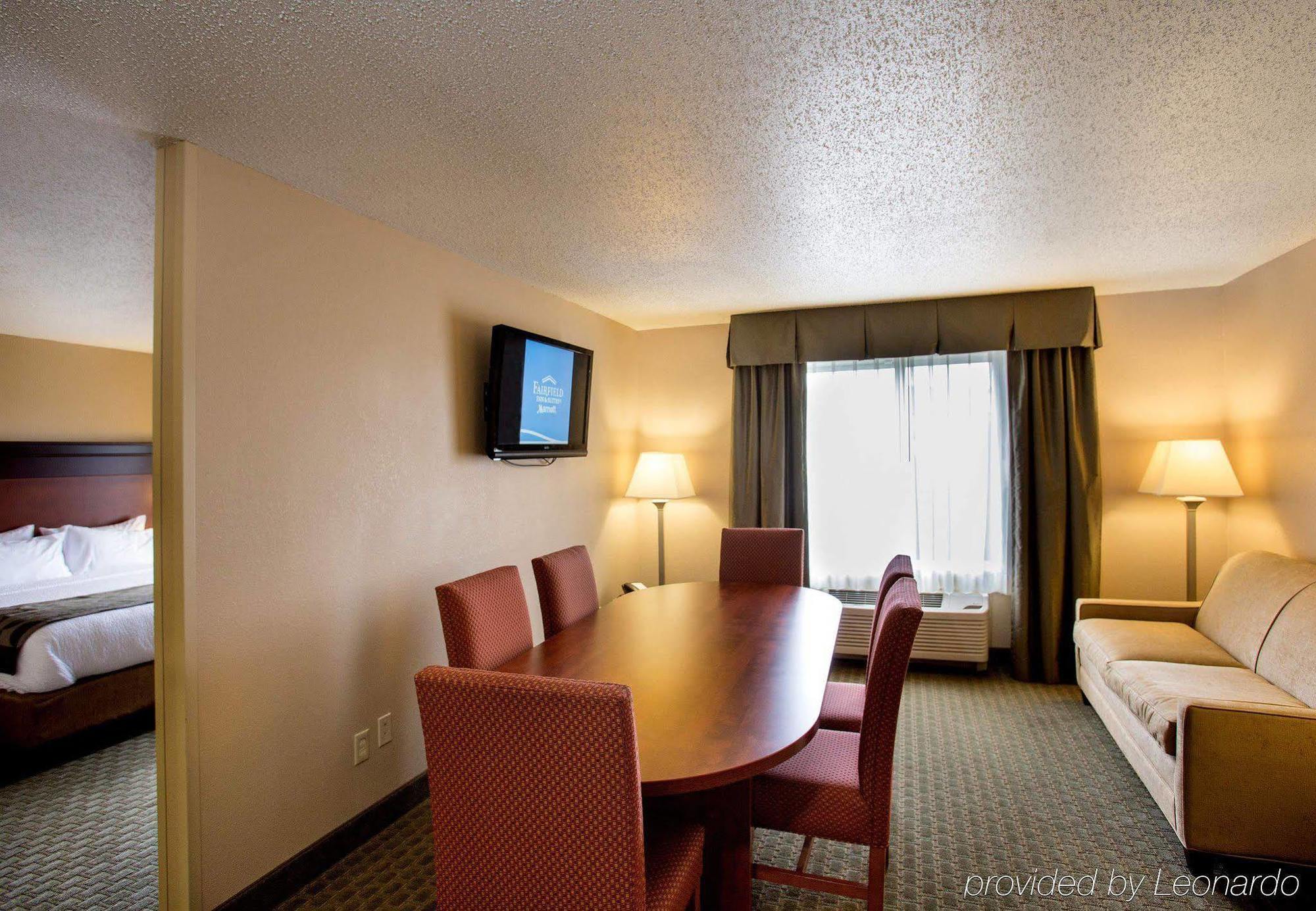 Fairfield Inn & Suites Detroit Livonia Dış mekan fotoğraf