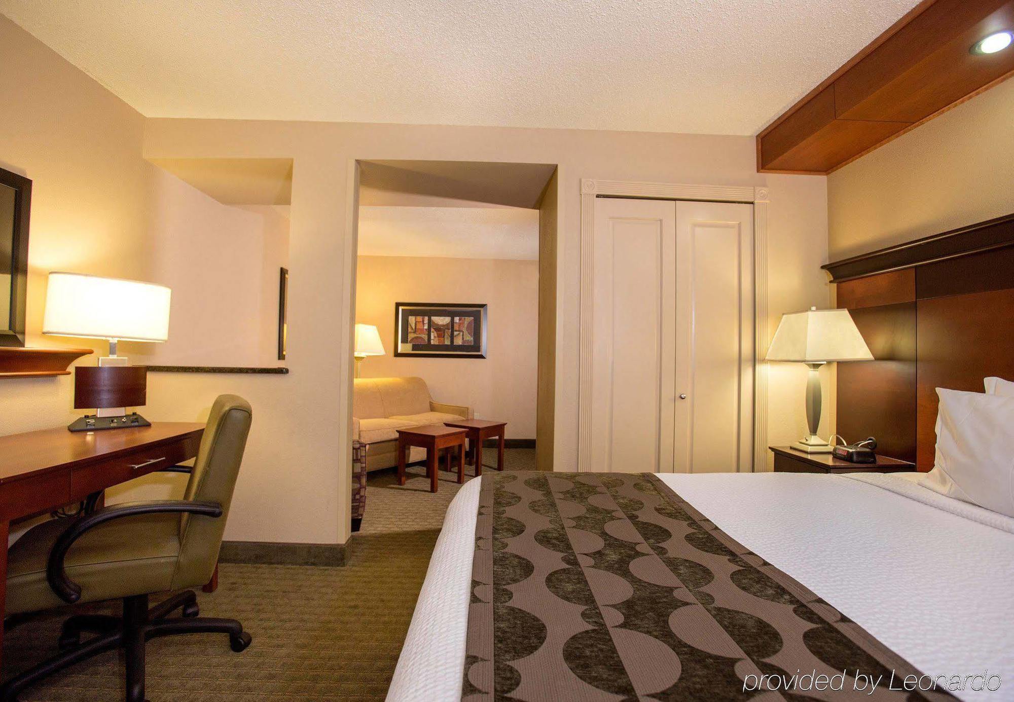 Fairfield Inn & Suites Detroit Livonia Dış mekan fotoğraf
